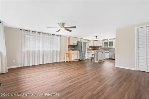 Kitchen - 8685 Abbey Rd, Jackson, MI 49201 photo 1 of 6