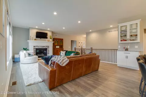 Living - 3577 Winborn Dr, Dewitt, MI 48820 photo 4 of 6