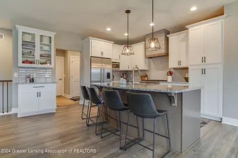 Kitchen - 3577 Winborn Dr, Dewitt, MI 48820 photo 2 of 5