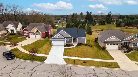 Exterior - 3577 Winborn Dr, Dewitt, MI 48820 photo 14 of 16
