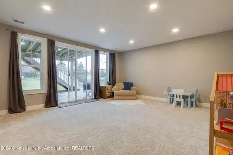 Living - 3577 Winborn Dr, Dewitt, MI 48820 photo 5 of 6