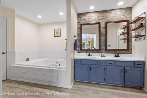 Bath - 4110 Cornell Rd, Okemos, MI 48864 photo 2 of 4