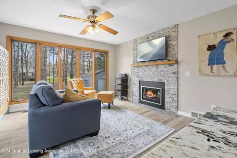 Living - 4110 Cornell Rd, Okemos, MI 48864 photo 5 of 6