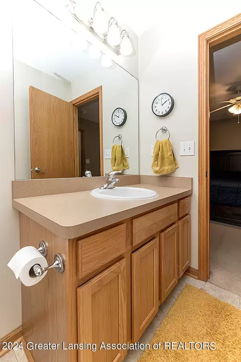 Bath - 13840 Clinton St, Bath, MI 48808 photo 1 of 3