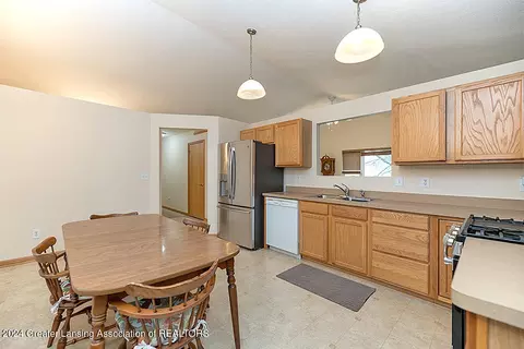 Kitchen - 13840 Clinton St, Bath, MI 48808 photo 3 of 3