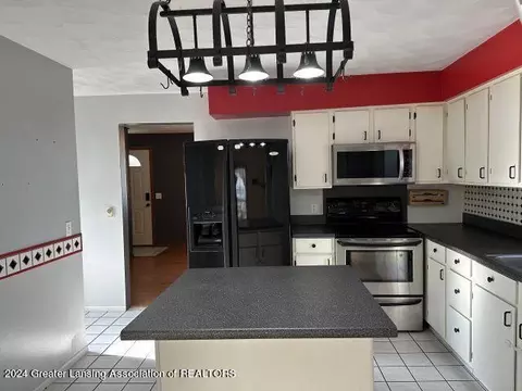 Kitchen - 213 E Randolph St, Lansing, MI 48906 photo 3 of 3