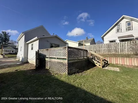 Exterior - 213 E Randolph St, Lansing, MI 48906 photo 6 of 10