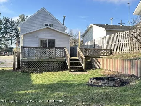 Exterior - 213 E Randolph St, Lansing, MI 48906 photo 5 of 10