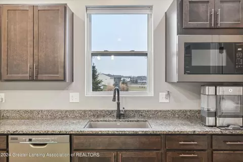 Kitchen - 12940 Serenity Pl, Dewitt, MI 48820 photo 3 of 5