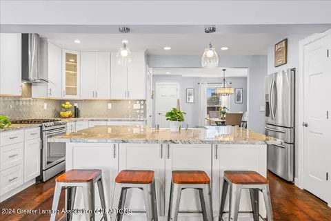 Kitchen - 842 Andover Dr, Dewitt, MI 48820 photo 5 of 8