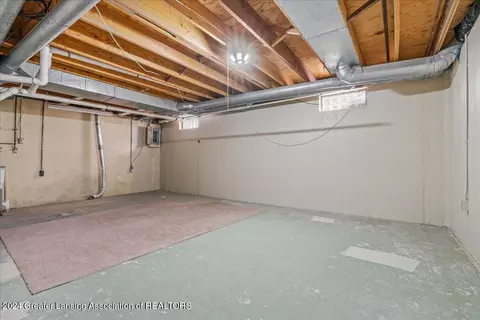 Exterior - 842 Andover Dr, Dewitt, MI 48820 photo 10 of 12