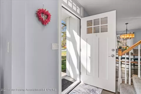 Entry Way - 842 Andover Dr, Dewitt, MI 48820 photo 1 of 3