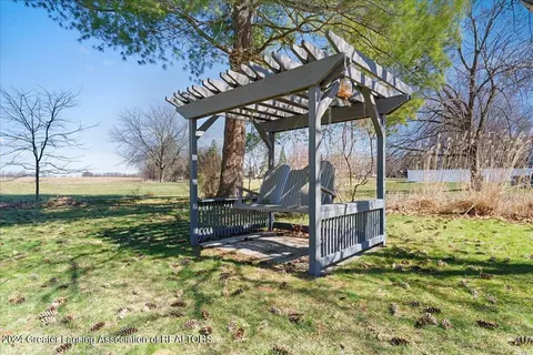 Exterior - 842 Andover Dr, Dewitt, MI 48820 photo 7 of 12