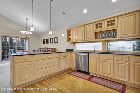 Kitchen - 7841 Ashbrook Dr #88, Haslett, MI 48840 photo 3 of 8