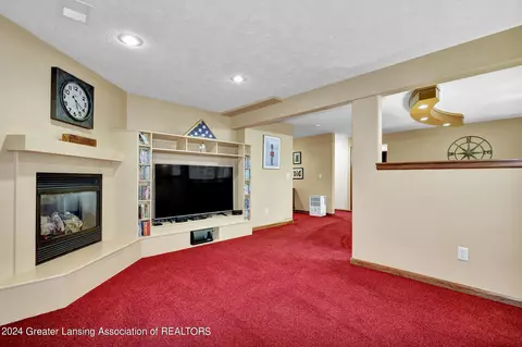 Living - 7841 Ashbrook Dr #88, Haslett, MI 48840 photo 6 of 6