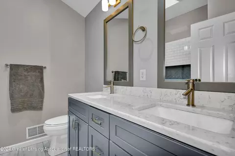 Bath - 7841 Ashbrook Dr #88, Haslett, MI 48840 photo 1 of 5
