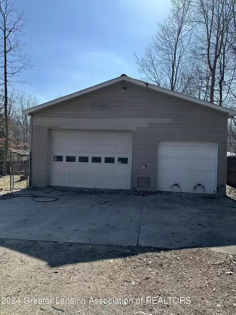 Undisclosed, Harrison, MI 48625 photo 2