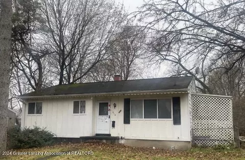 610 Merritt St, Charlotte, MI 48813