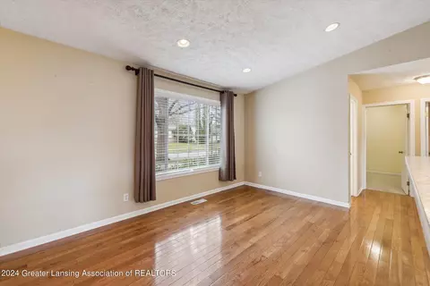 Other - 4017 Heathgate Dr, Lansing, MI 48910 photo 3 of 12