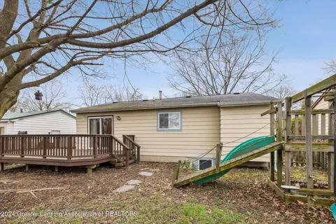 Exterior - 4017 Heathgate Dr, Lansing, MI 48910 photo 11 of 11