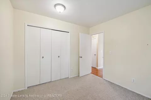 Bedroom - 4017 Heathgate Dr, Lansing, MI 48910 photo 1 of 5