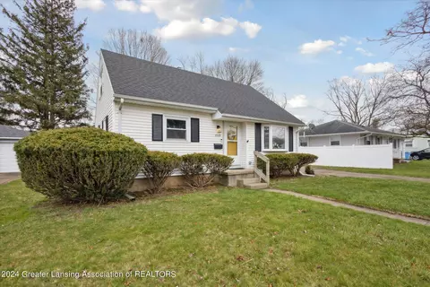 Exterior - 4519 Devonshire Ave, Lansing, MI 48910 photo 2 of 8