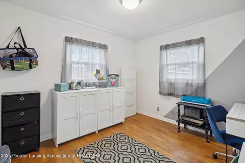 Living - 4519 Devonshire Ave, Lansing, MI 48910 photo 3 of 5