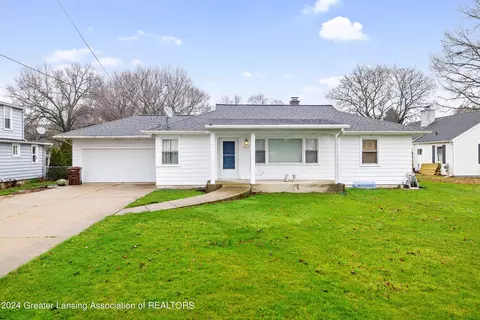 609 Clement Rd, Lansing, MI 48917
