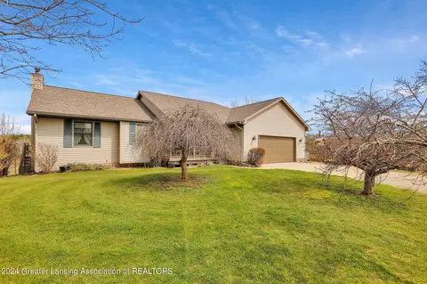 7293 Curtis Rd, Nashville, MI 49073