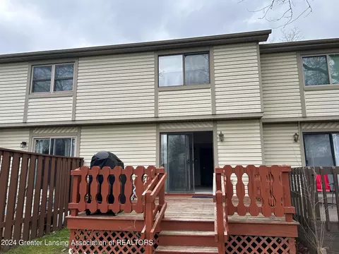 Exterior - 5872 Okemos Rd, Haslett, MI 48840 photo 5 of 7