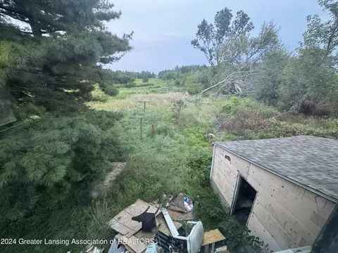 1506 Holt Rd, Mason, MI 48854 photo 12