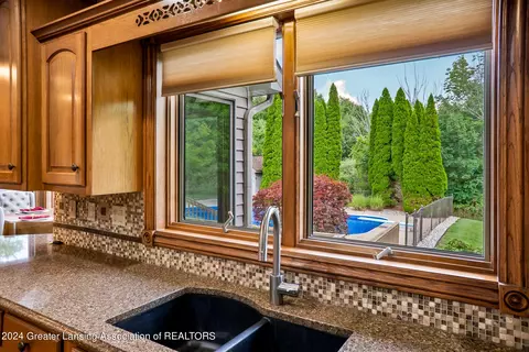 Kitchen - 11108 Eden Trl, Eagle, MI 48822 photo 3 of 11