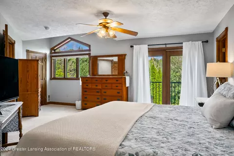Bedroom - 11108 Eden Trl, Eagle, MI 48822 photo 4 of 13