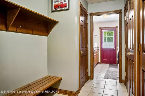 Entry Way - 11108 Eden Trl, Eagle, MI 48822 photo 3 of 4