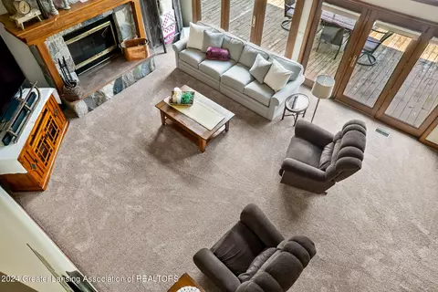 Living - 11108 Eden Trl, Eagle, MI 48822 photo 11 of 15