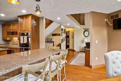 Kitchen - 11108 Eden Trl, Eagle, MI 48822 photo 8 of 11