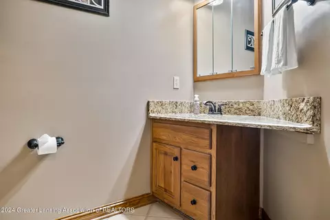 Bath - 11108 Eden Trl, Eagle, MI 48822 photo 1 of 7