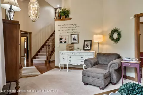 Living - 11108 Eden Trl, Eagle, MI 48822 photo 3 of 15