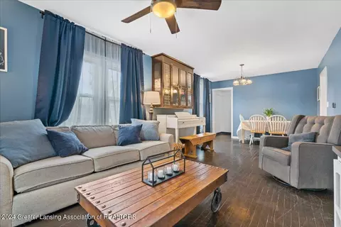Living - 228 E Thomas St, Lansing, MI 48906 photo 1 of 2