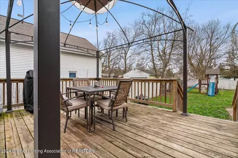 Exterior - 228 E Thomas St, Lansing, MI 48906 photo 5 of 9