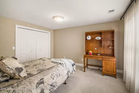 Bedroom - 4640 Hawk Hollow Dr, Bath, MI 48808 photo 3 of 6