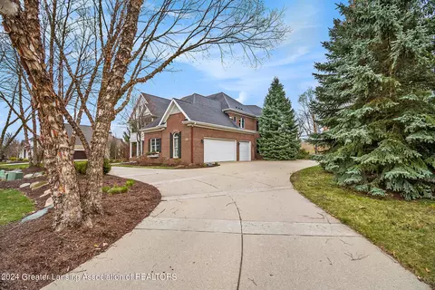 Exterior - 4640 Hawk Hollow Dr, Bath, MI 48808 photo 3 of 13