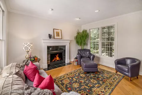 Living - 4640 Hawk Hollow Dr, Bath, MI 48808 photo 4 of 7