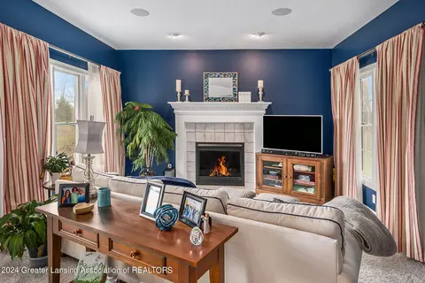 Living - 4640 Hawk Hollow Dr, Bath, MI 48808 photo 5 of 7