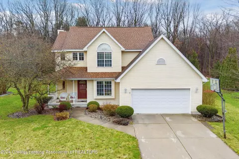 12369 Burlingame Dr, Dewitt, MI 48820