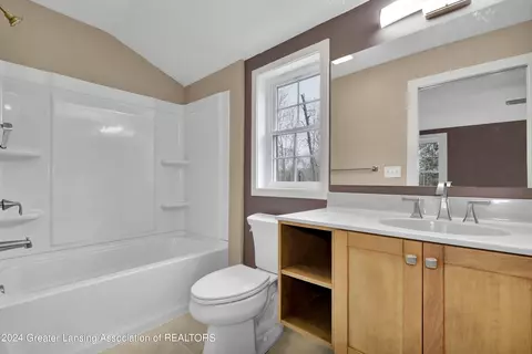 Bath - 9450 E State Rd, Haslett, MI 48840 photo 6 of 7