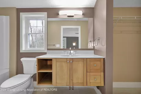 Bath - 9450 E State Rd, Haslett, MI 48840 photo 7 of 7