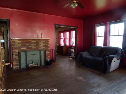 Living - 210 E Catherine St, Bellevue, MI 49021 photo 2 of 2