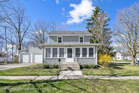515 North St, Grand Ledge, MI 48837