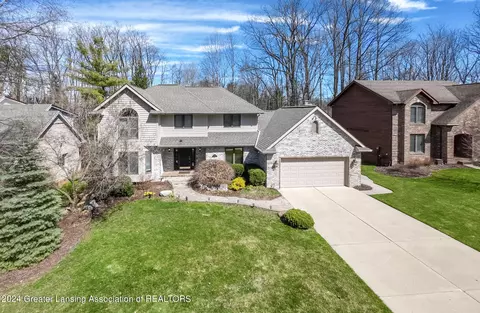 1746 Sashabaw Dr, Okemos, MI 48864